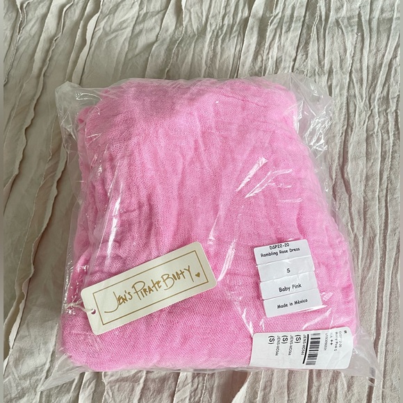 NEW Jen’s Pirate Booty Rambling Rose Dress - Picture 4 of 5